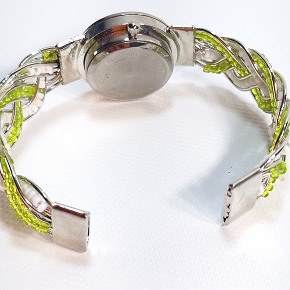 Vintage IK Quartz Ladies Watch Green White Bead Silver Tone Bangle, New Battery - Picture 5 of 8